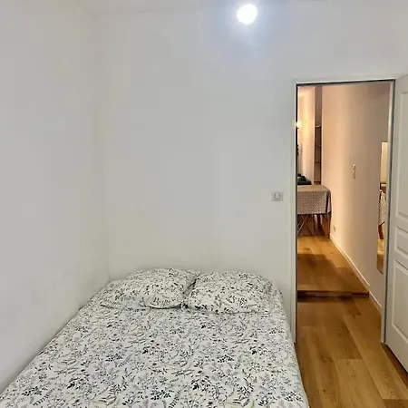 2 Chambres Au Coeur Du Centre Ville. Apartment *